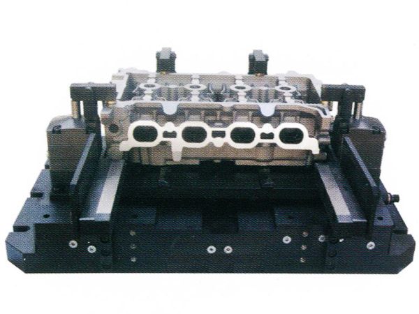 缸蓋加(jia)工(gong)液壓(ya)裌具(ju)